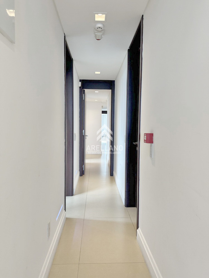 Apartamento ID.4646 - Puerto, piso entero, pileta propia climatizada, 3 garajes