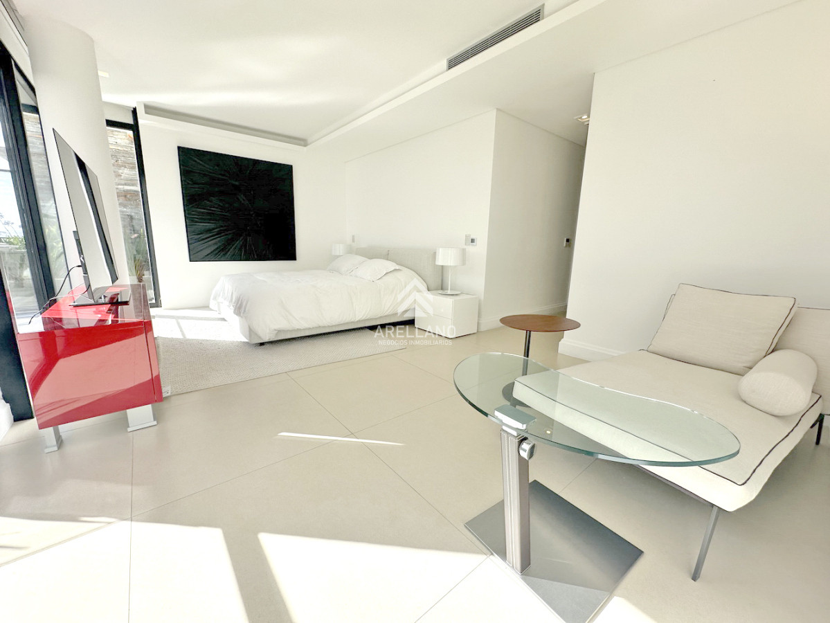 Apartamento ID.4646 - Puerto, piso entero, pileta propia climatizada, 3 garajes