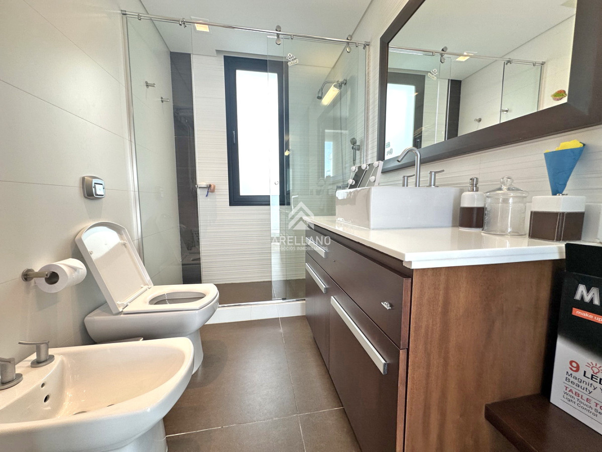 Apartamento ID.4646 - Puerto, piso entero, pileta propia climatizada, 3 garajes