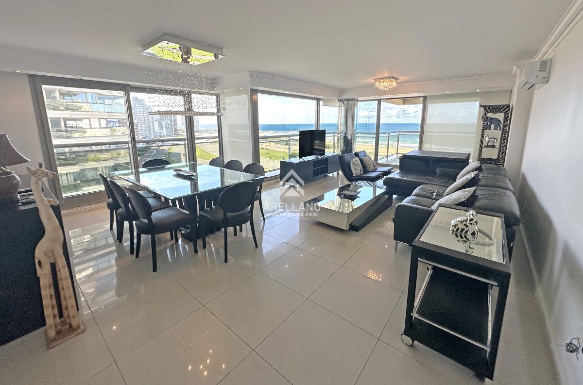 Apartamento ID.4643 - Esquinero en Imperiale, 4 suites. 