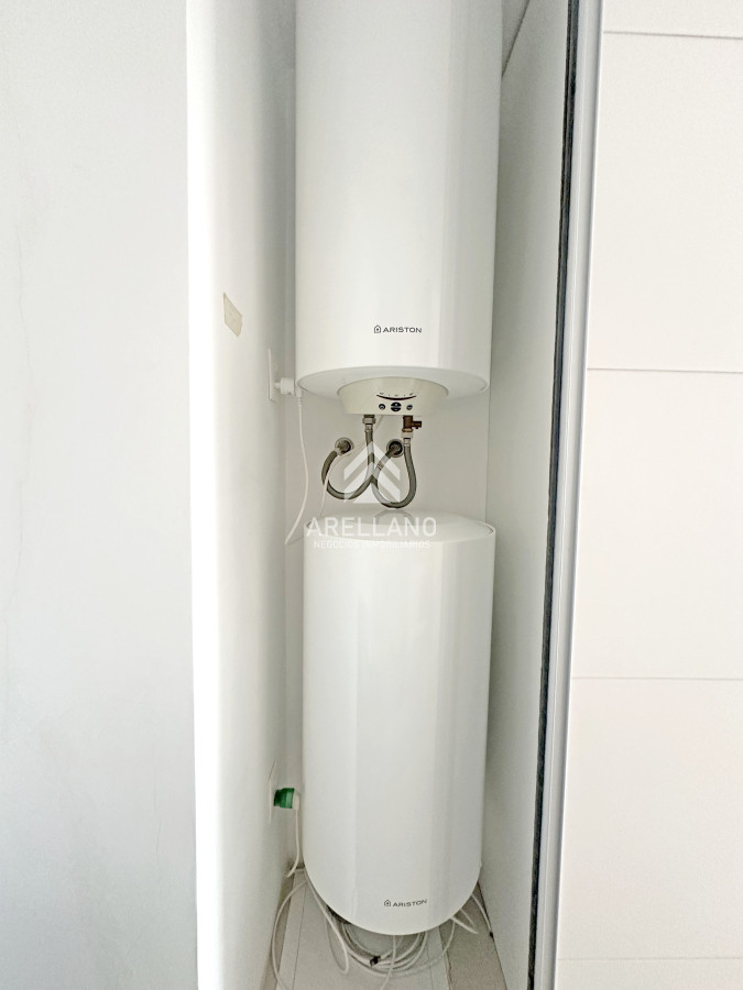 Apartamento ID.4379 - Venta apartamento 2 dormitorios, 2 baños, losa radiante, garaje, baulera.