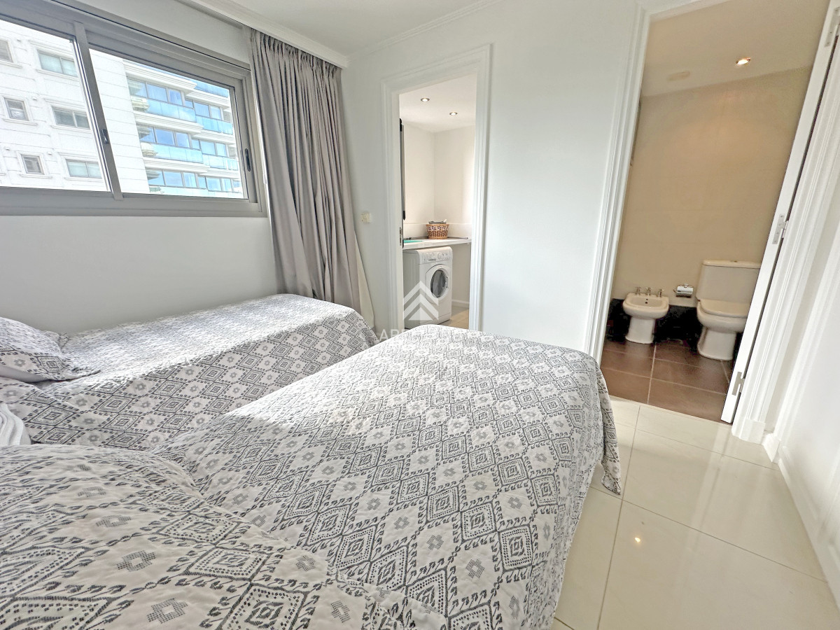 Apartamento ID.4643 - Esquinero en Imperiale, 4 suites. 