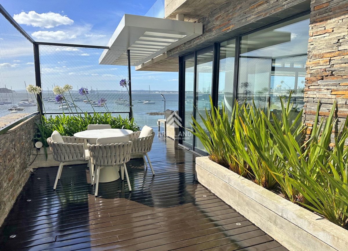 Apartamento ID.4646 - Puerto, piso entero, pileta propia climatizada, 3 garajes