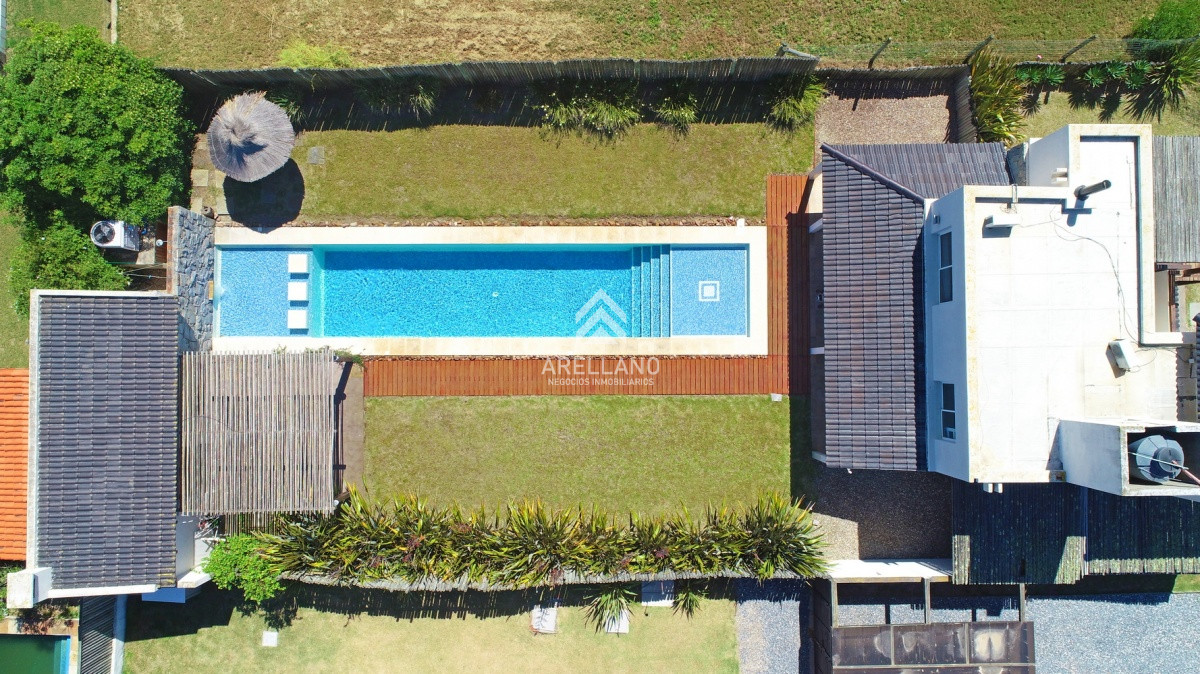 Casa ID.5167 - Primera fila con vista al océano. Gran piscina climatizada, barbacoa cerrada, wifi