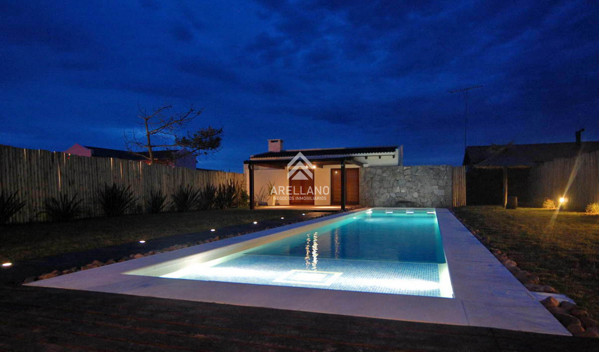 Casa ID.5167 - Primera fila con vista al océano. Gran piscina climatizada, barbacoa cerrada, wifi