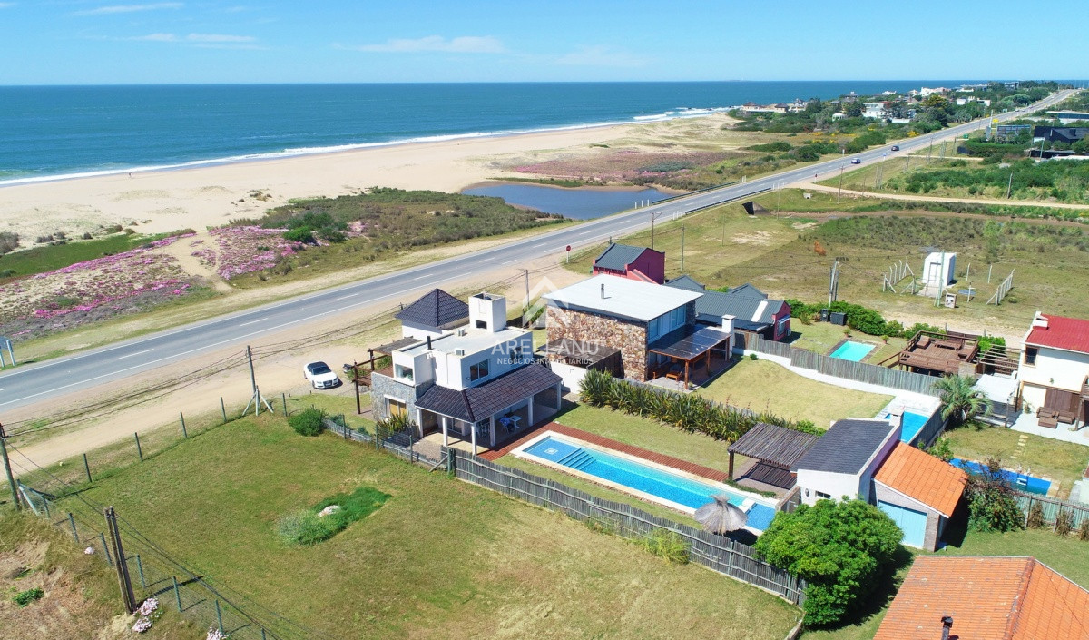 Casa ID.5167 - Primera fila con vista al océano. Gran piscina climatizada, barbacoa cerrada, wifi