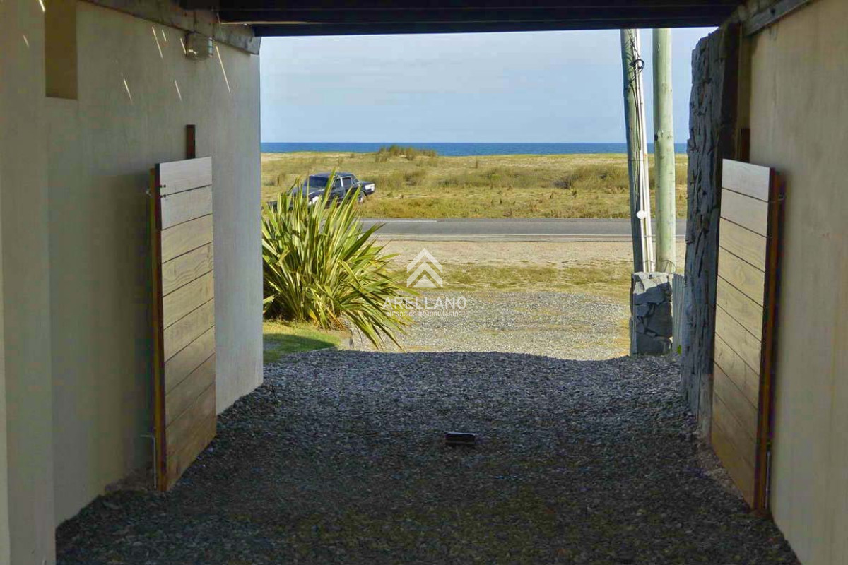 Casa ID.5167 - Primera fila con vista al océano. Gran piscina climatizada, barbacoa cerrada, wifi