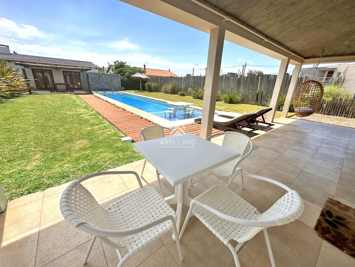 Casa ID.5167 - Primera fila con vista al océano. Gran piscina climatizada, barbacoa cerrada, wifi