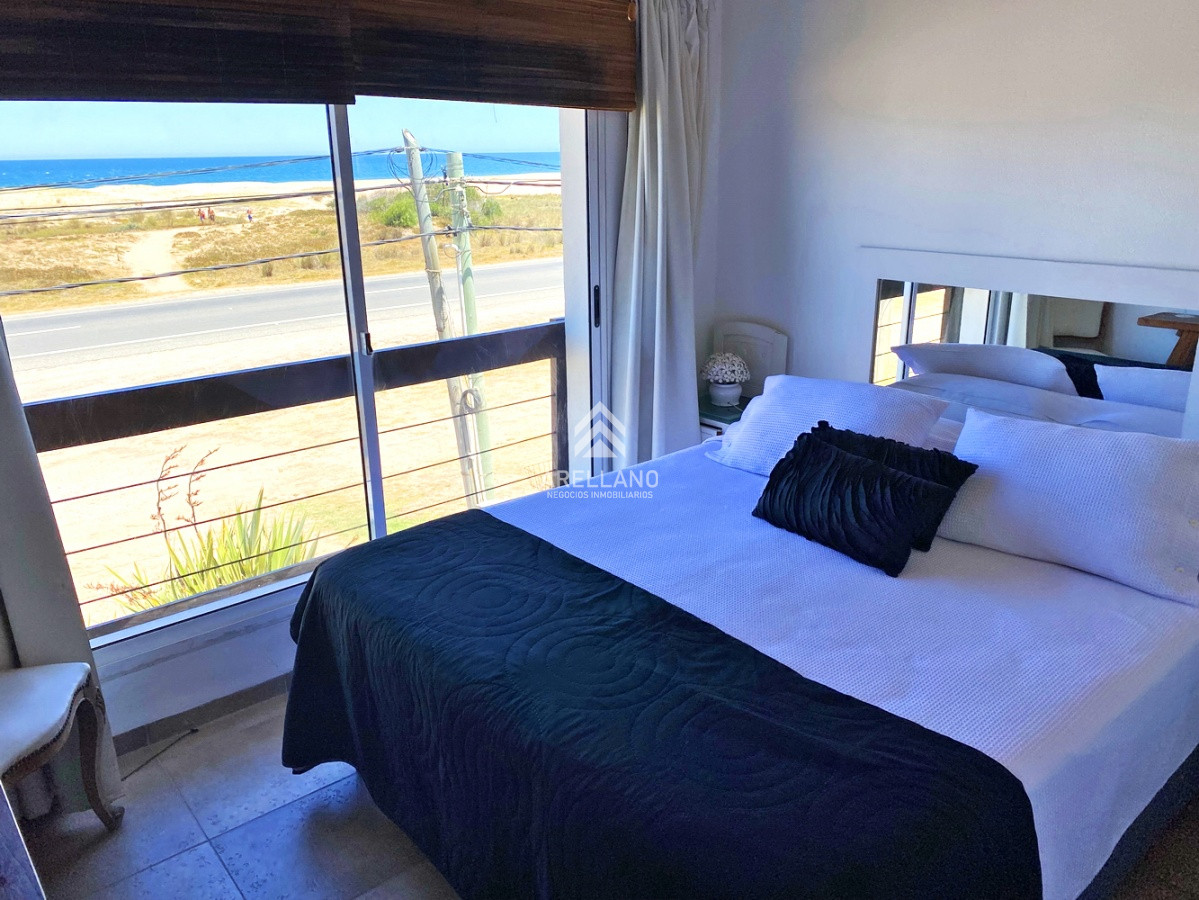 Casa ID.5167 - Primera fila con vista al océano. Gran piscina climatizada, barbacoa cerrada, wifi