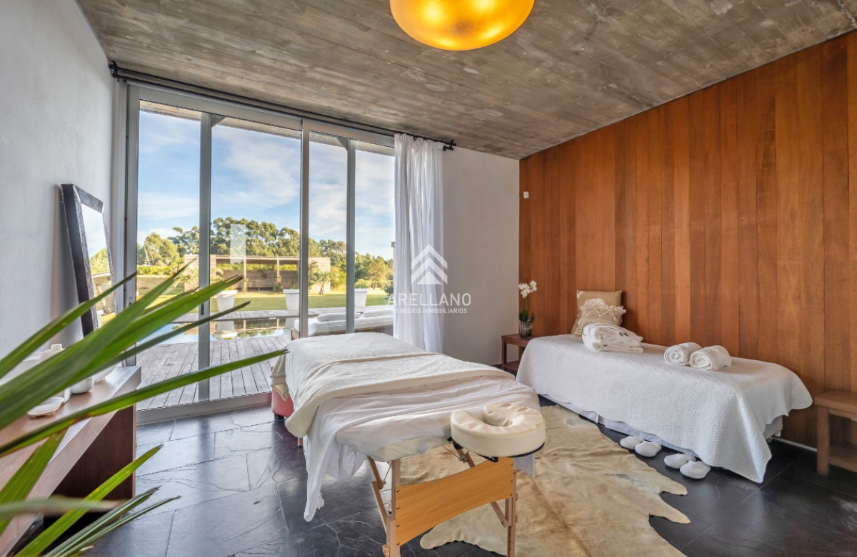Casa ID.4642 - Chacra de lujo en José Ignacio con vista al océano. 5 suites, 3 hectáreas 