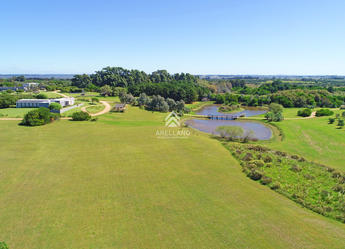 Casa ID.4642 - Chacra de lujo en José Ignacio con vista al océano. 5 suites, 3 hectáreas 