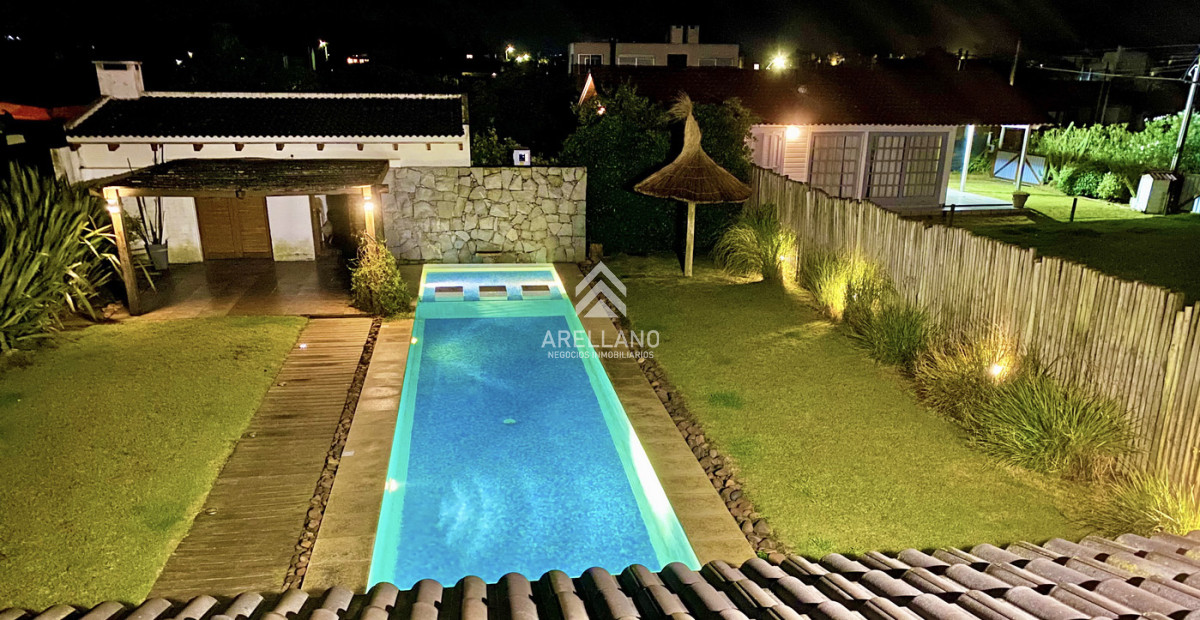 Casa ID.5167 - Primera fila con vista al océano. Gran piscina climatizada, barbacoa cerrada, wifi