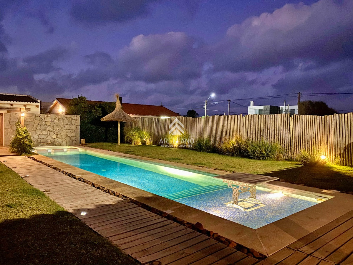 Casa ID.5167 - Primera fila con vista al océano. Gran piscina climatizada, barbacoa cerrada, wifi