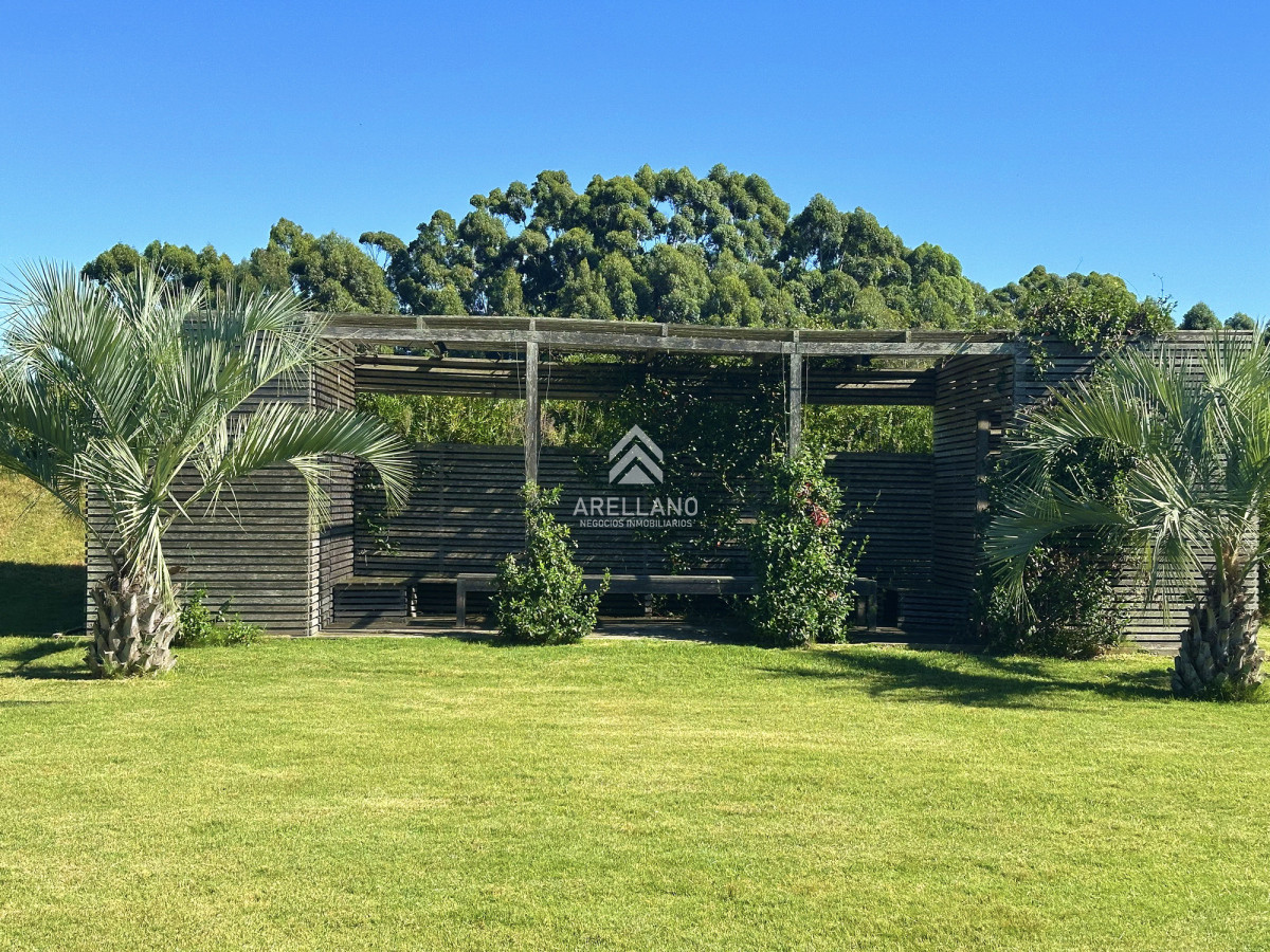 Casa ID.4642 - Chacra de lujo en José Ignacio con vista al océano. 5 suites, 3 hectáreas 