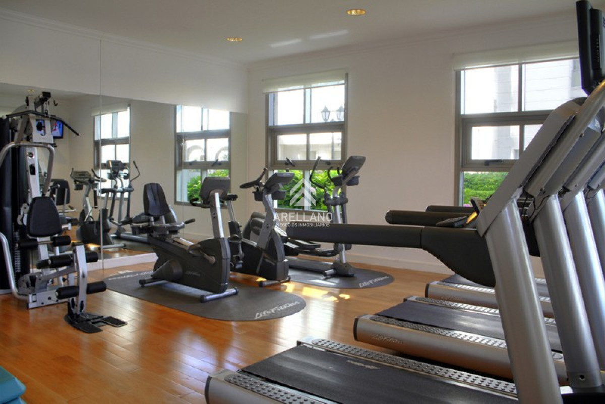 Apartamento ID.4643 - Esquinero en Imperiale, 4 suites. 