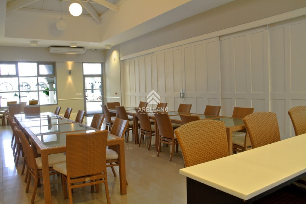 Apartamento ID.4643 - Esquinero en Imperiale, 4 suites. 