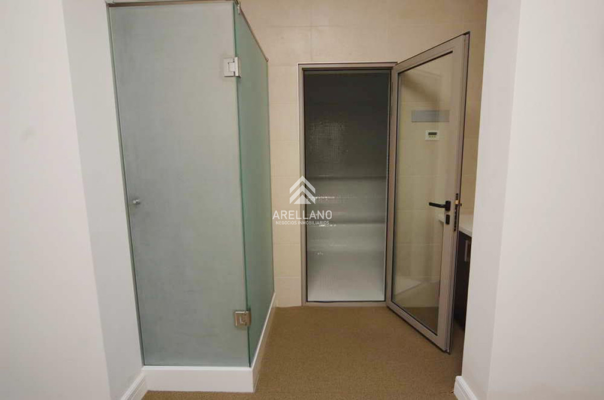 Apartamento ID.4643 - Esquinero en Imperiale, 4 suites. 