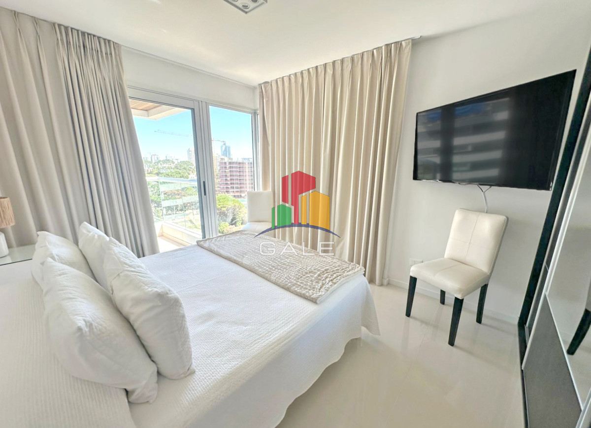 Apartamento ID.3585 - Icon Brava, 2 dorm, 2 baños, losa radiante, garaje, baulera.