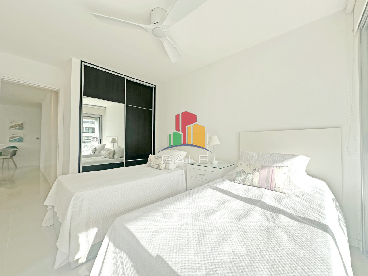 Apartamento ID.3585 - Icon Brava, 2 dorm, 2 baños, losa radiante, garaje, baulera.