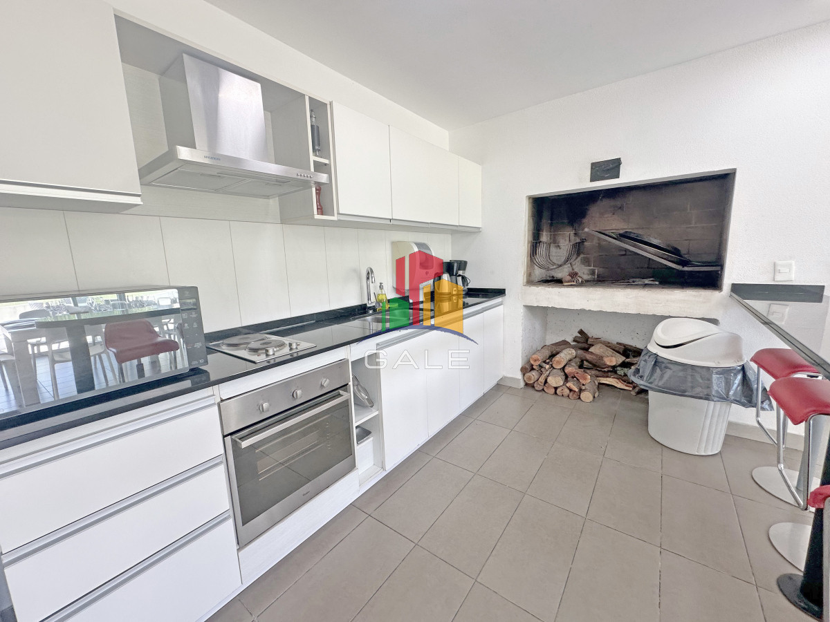 Apartamento ID.3585 - Icon Brava, 2 dorm, 2 baños, losa radiante, garaje, baulera.