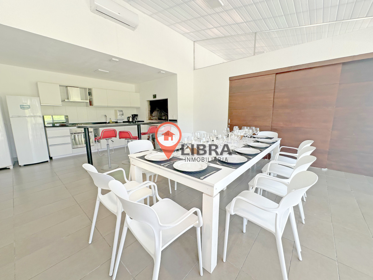 Apartamento ID.10335 - Icon Brava, 2 dorm, 2 baños, losa radiante, garaje, baulera.