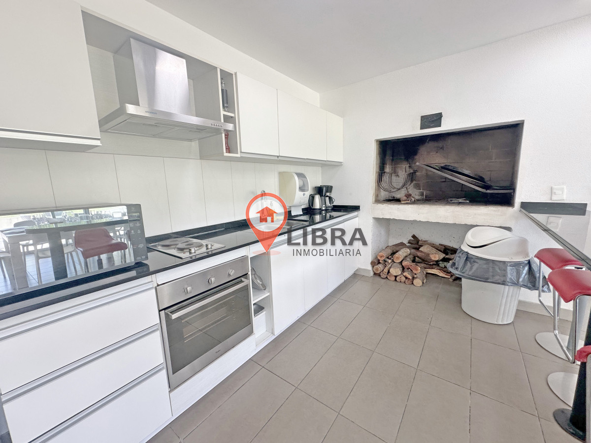 Apartamento ID.10335 - Icon Brava, 2 dorm, 2 baños, losa radiante, garaje, baulera.
