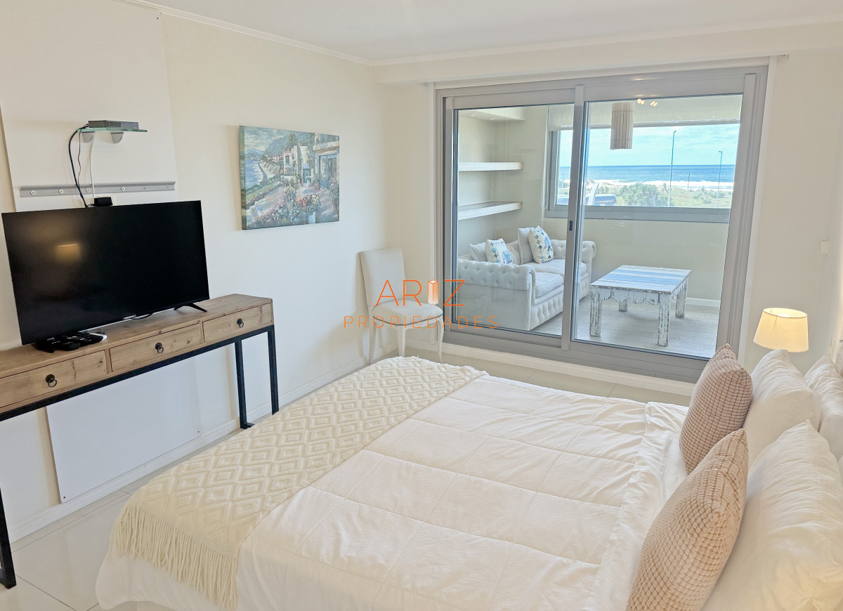 Apartamento ID.2366 - Imperiale. 3 suites + toilette. De lo más exclusivo en Punta del Este.
