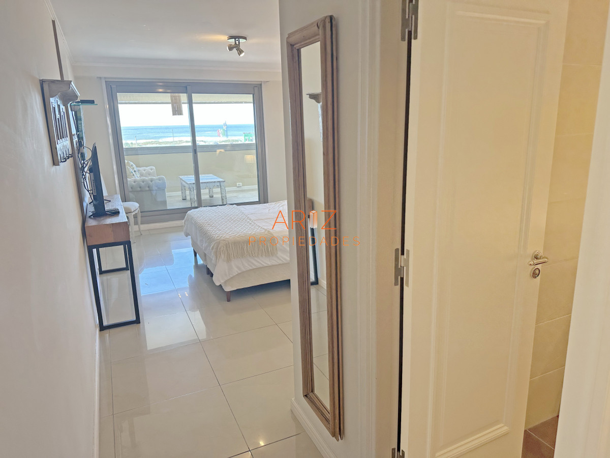 Apartamento ID.2366 - Imperiale. 3 suites + toilette. De lo más exclusivo en Punta del Este.