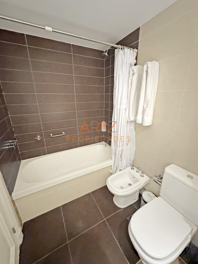 Apartamento ID.2366 - Imperiale. 3 suites + toilette. De lo más exclusivo en Punta del Este.