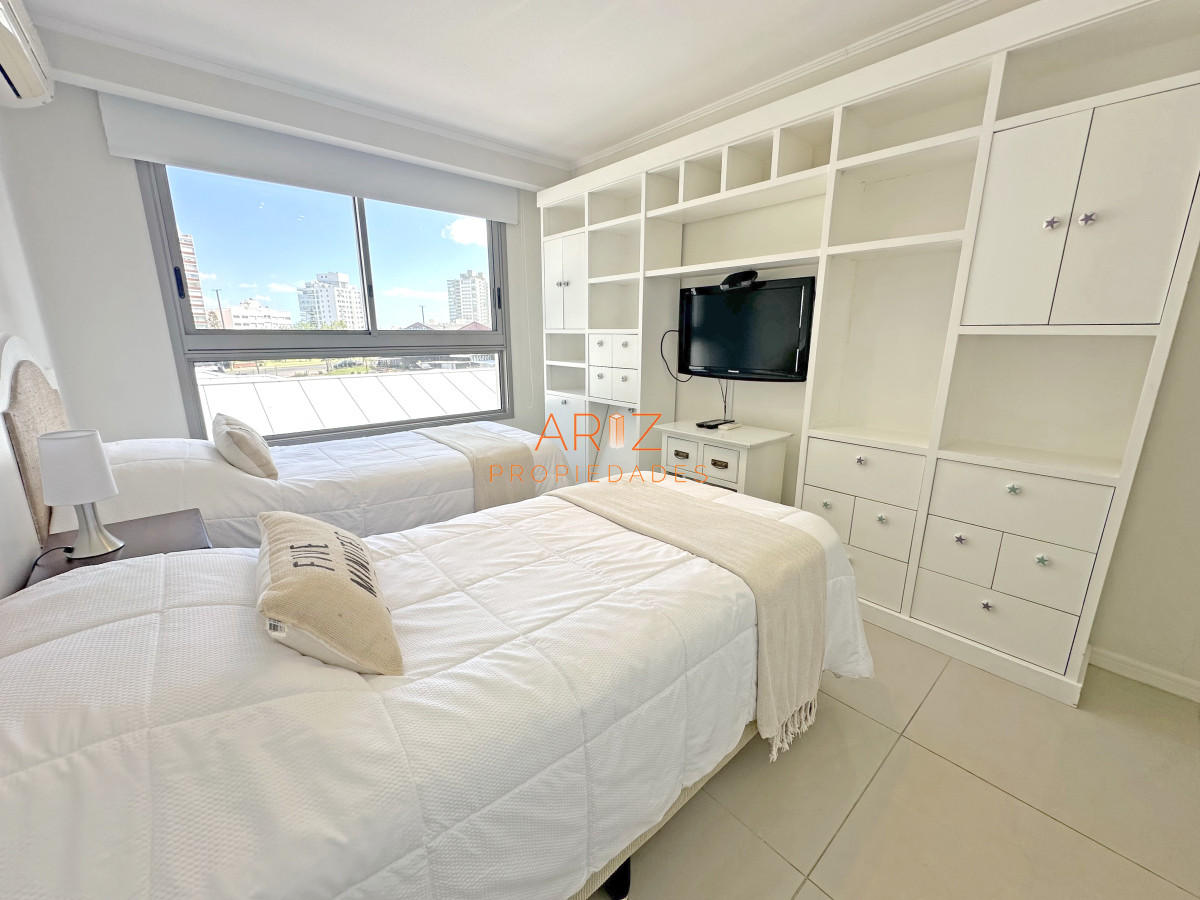 Apartamento ID.2366 - Imperiale. 3 suites + toilette. De lo más exclusivo en Punta del Este.