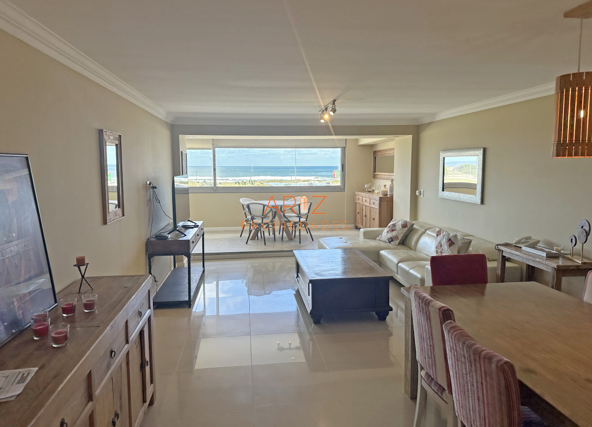 Apartamento ID.2366 - Imperiale. 3 suites + toilette. De lo más exclusivo en Punta del Este.