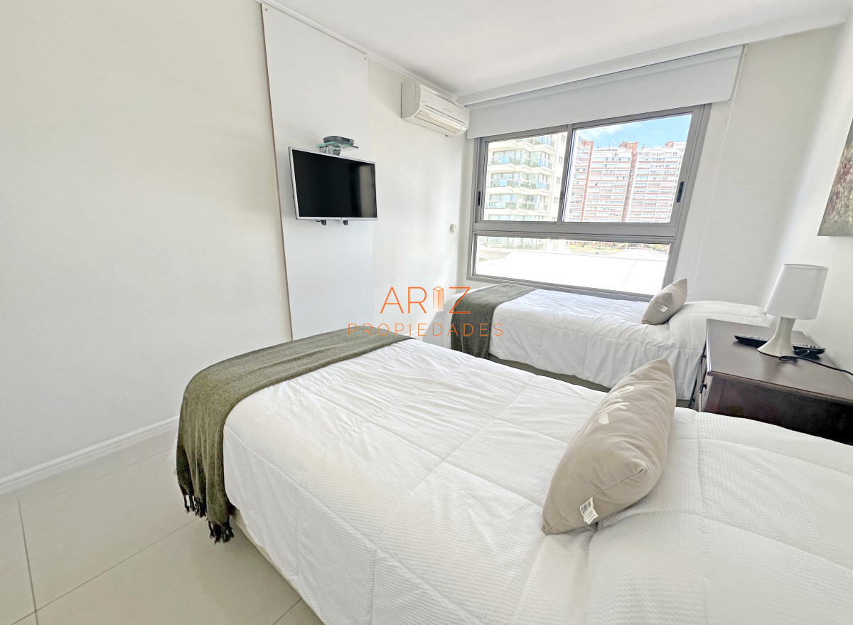 Apartamento ID.2366 - Imperiale. 3 suites + toilette. De lo más exclusivo en Punta del Este.