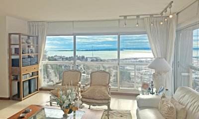 Zona puerto, con toda la vista. 3 dorm. Reciclado