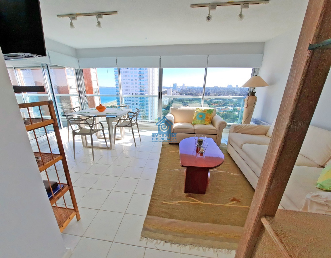 Apartamento ID.703 - Mansa, piso alto, garaje doble
