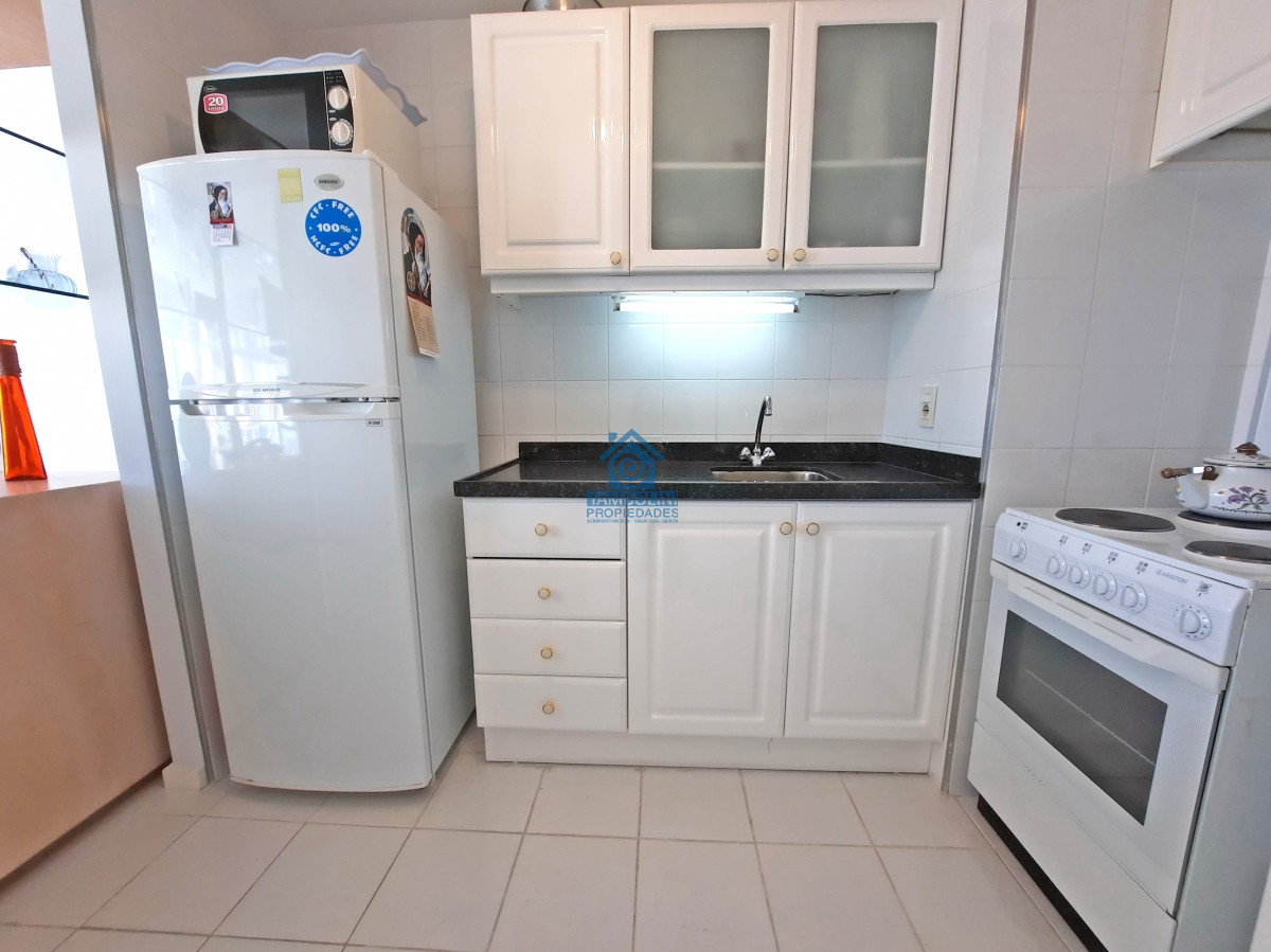 Apartamento ID.703 - Mansa, piso alto, garaje doble