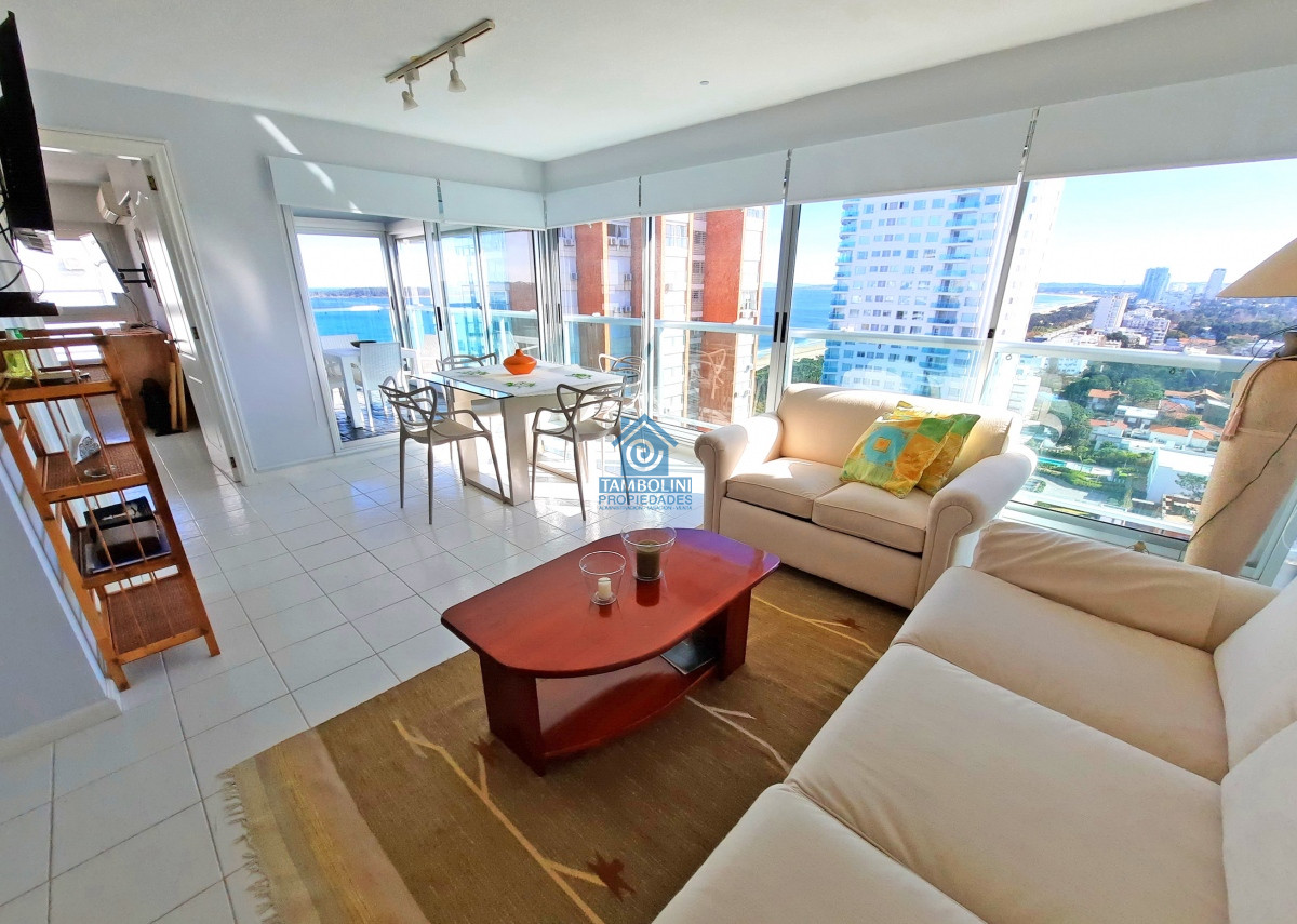 Apartamento ID.703 - Mansa, piso alto, garaje doble