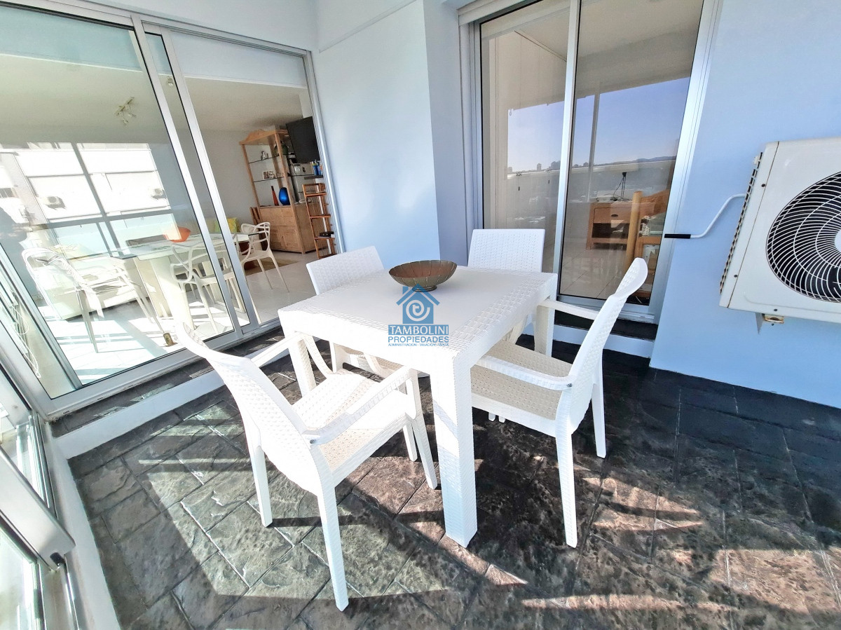 Apartamento ID.703 - Mansa, piso alto, garaje doble