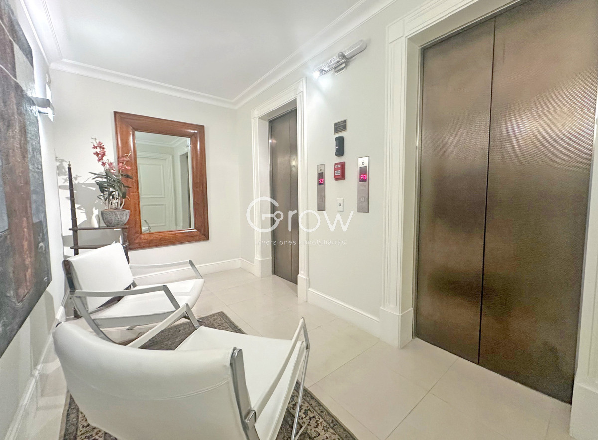 Apartamento ID.2585 - Le Jardin, esquinero piso alto, garaje doble.