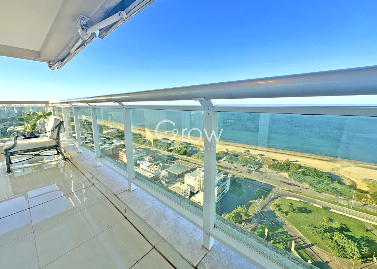 Apartamento ID.2585 - Le Jardin, esquinero piso alto, garaje doble.