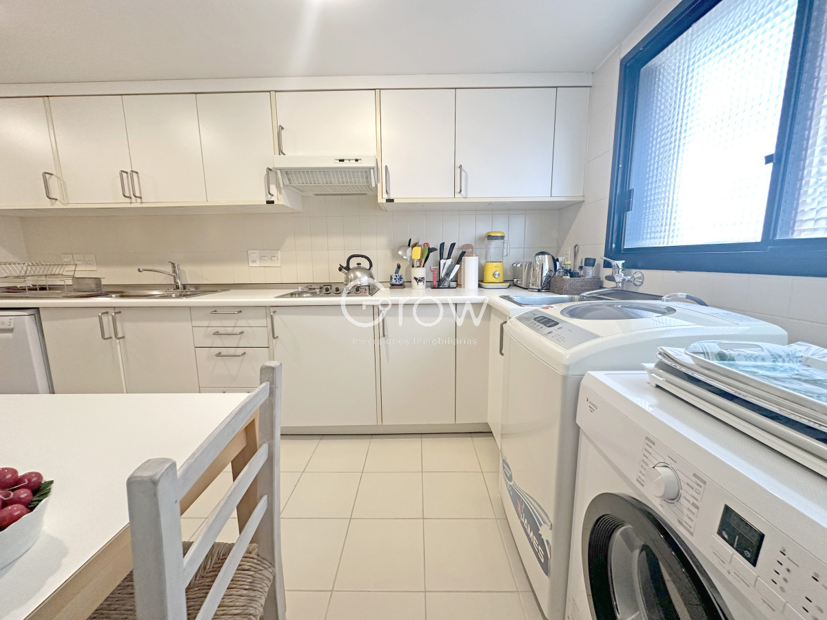 Apartamento ID.3069 - Puerto, exclusivo edificio. 3 suites + servicio.