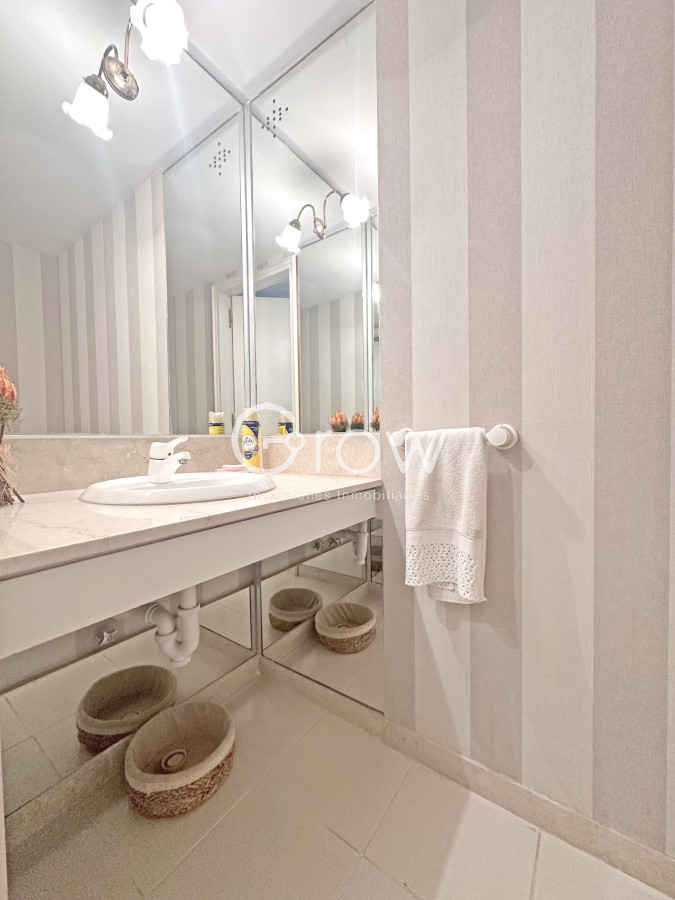 Apartamento ID.3069 - Puerto, exclusivo edificio. 3 suites + servicio.