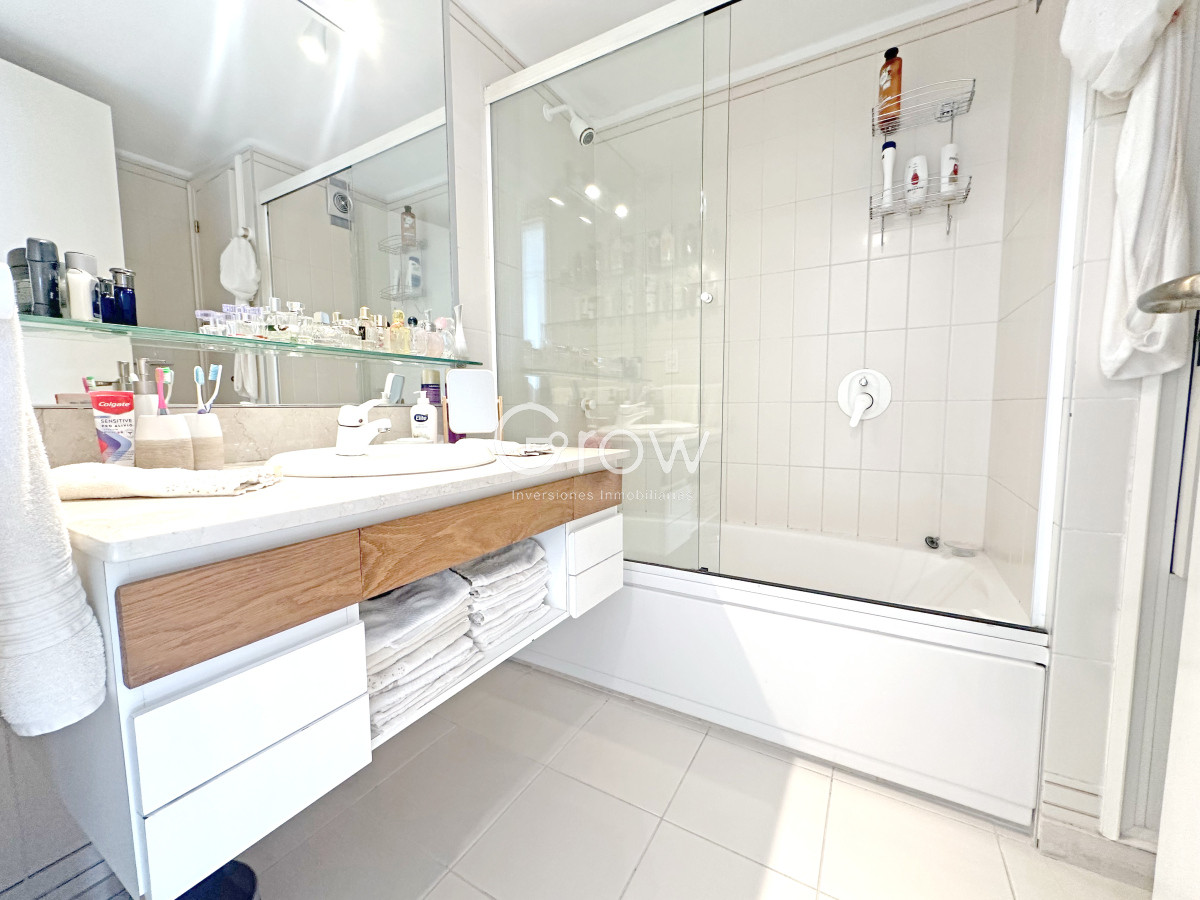 Apartamento ID.3069 - Puerto, exclusivo edificio. 3 suites + servicio.