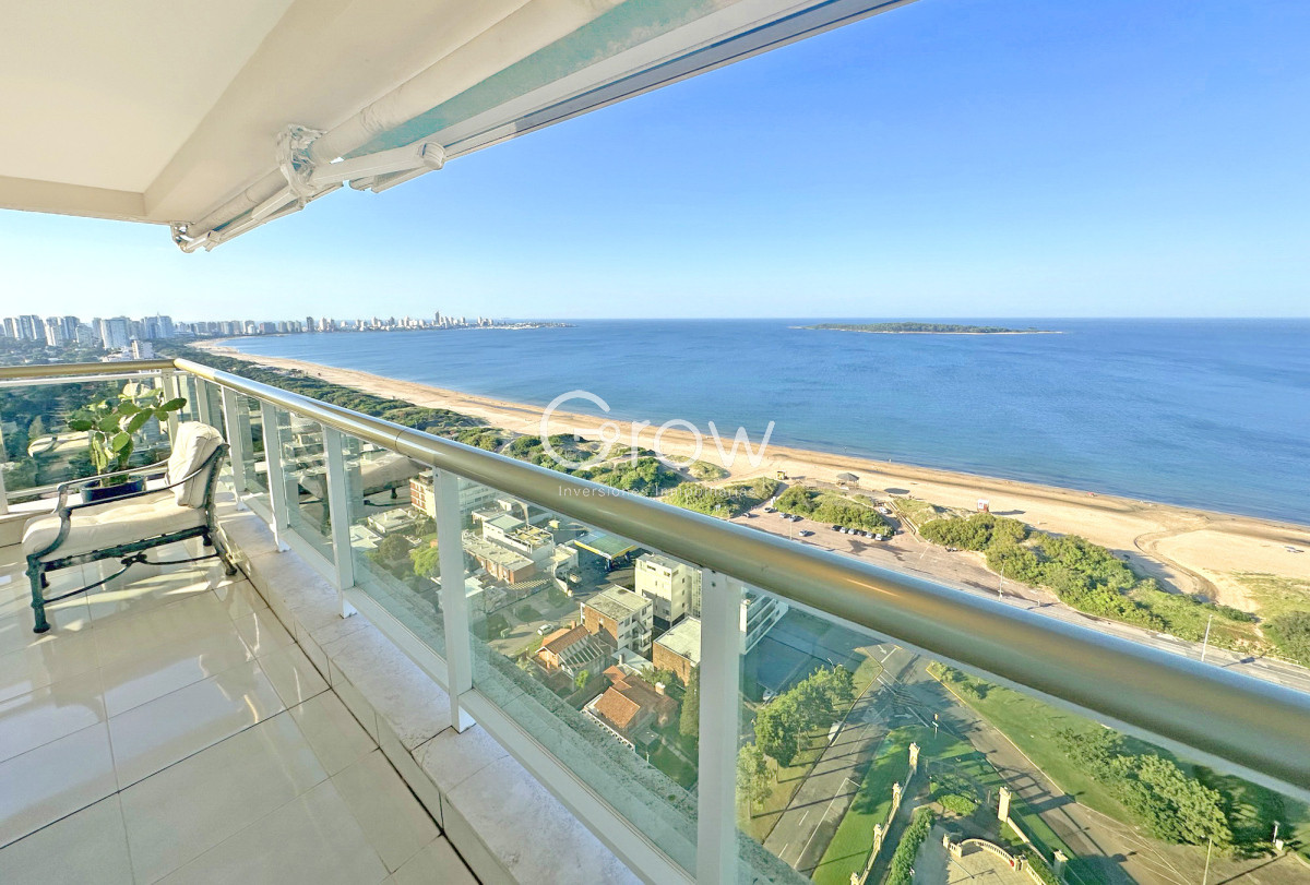 Apartamento ID.2585 - Le Jardin, esquinero piso alto, garaje doble.