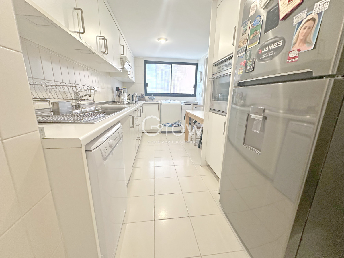 Apartamento ID.3069 - Puerto, exclusivo edificio. 3 suites + servicio.