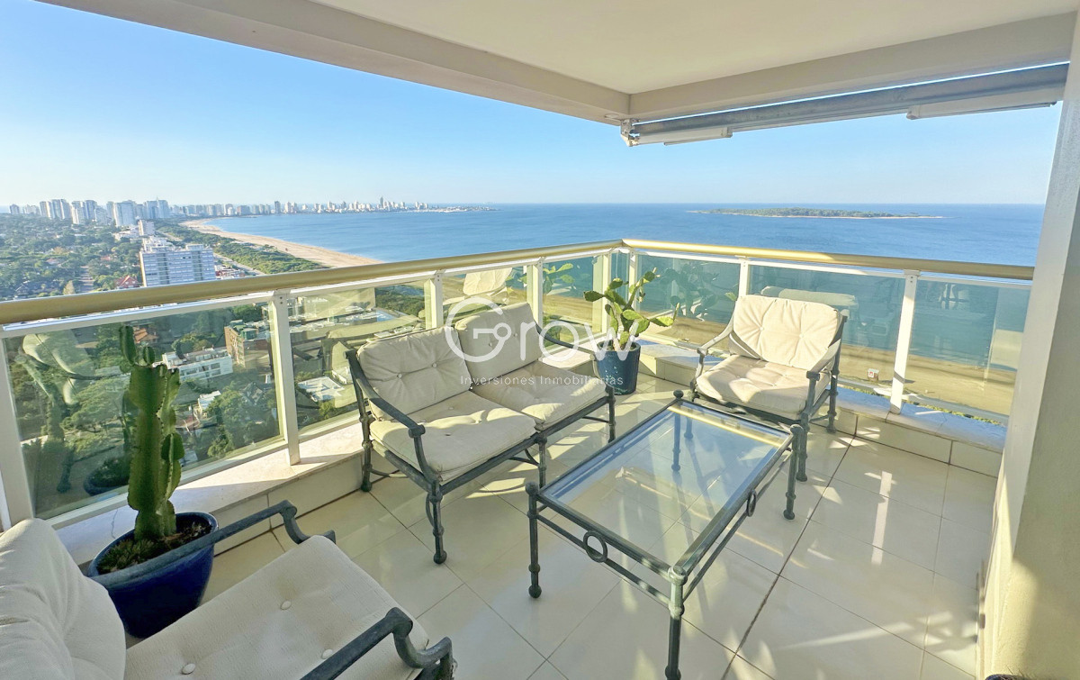 Apartamento ID.2585 - Le Jardin, esquinero piso alto, garaje doble.
