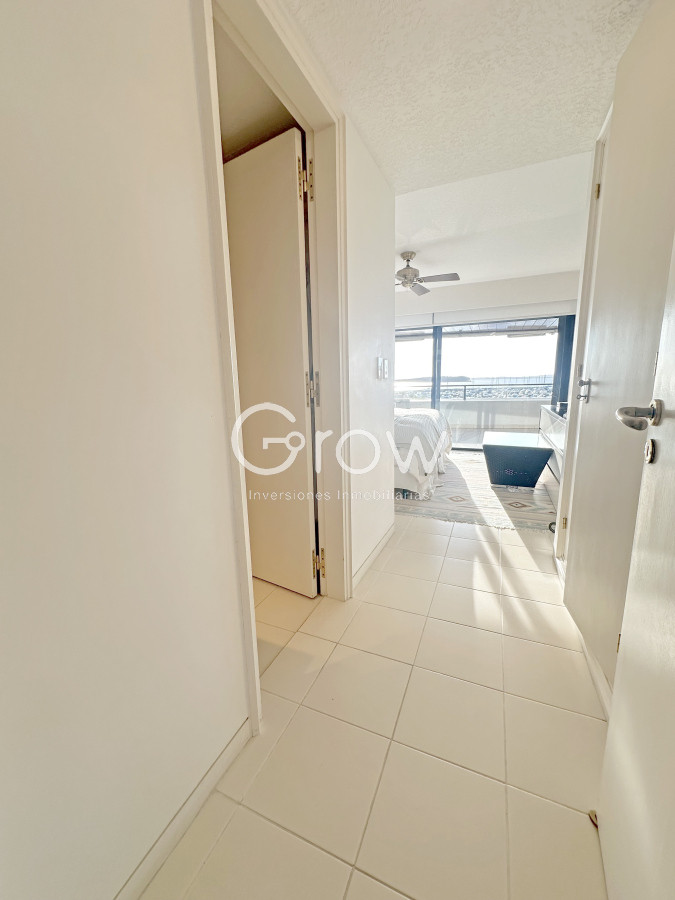 Apartamento ID.3069 - Puerto, exclusivo edificio. 3 suites + servicio.