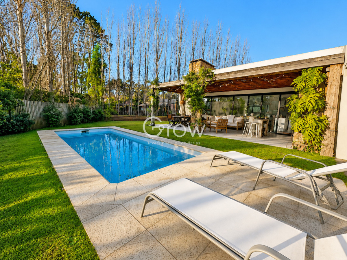 Casa ID.2888 - Barrio privado. 3 suites, piscina climatizada. Losa radiante. 