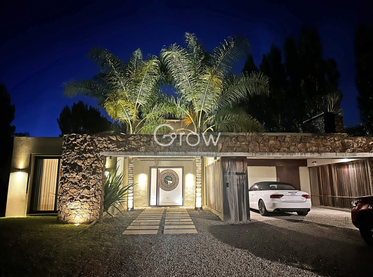 Casa ID.2888 - Barrio privado. 3 suites, piscina climatizada. Losa radiante. 