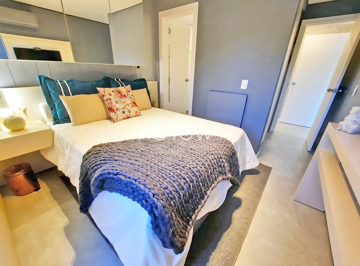 Casa ID.2859 - Barrio Privado. 357 m2 construidos, 4 suites. Piscina climatizada.