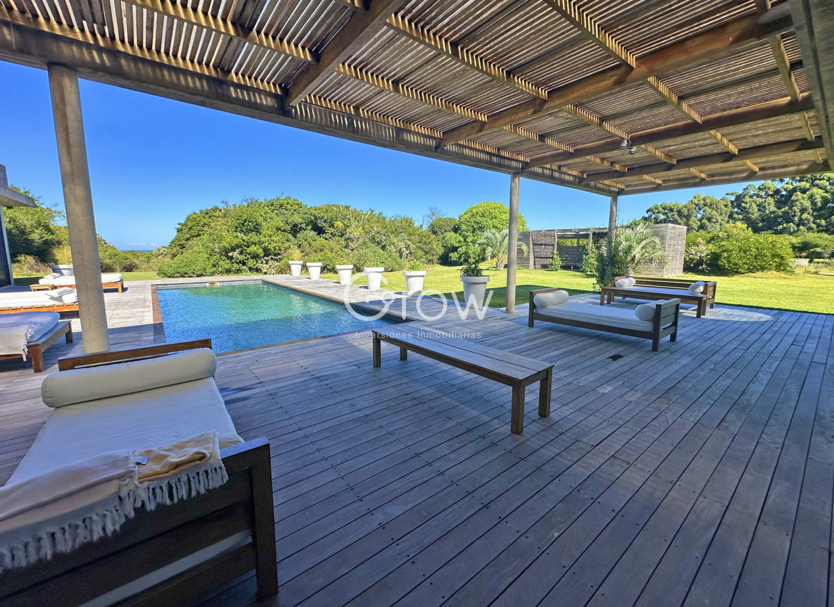 Casa ID.2718 - Chacra de lujo en José Ignacio con vista al océano. 5 suites, 3 hectáreas 
